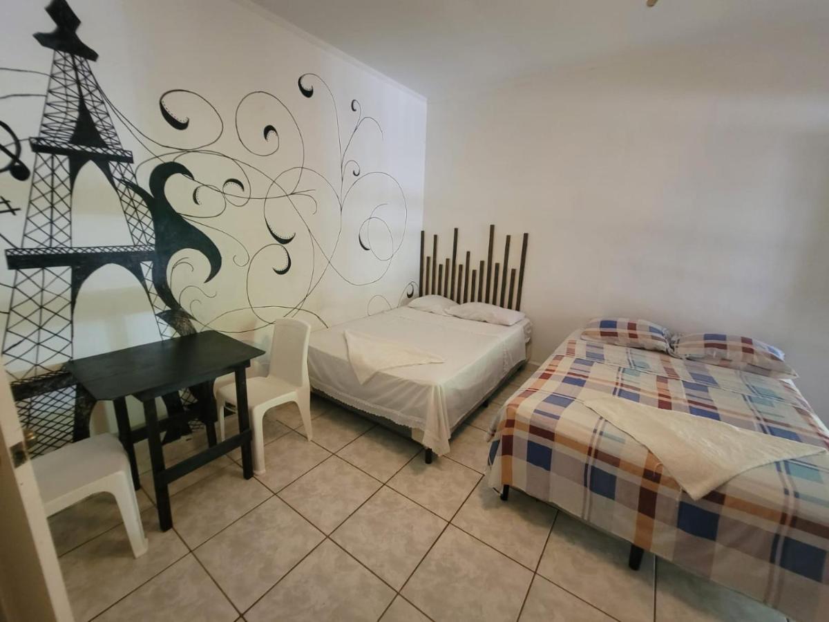 Hotel&Hostal Trinidad La Ceiba Dış mekan fotoğraf