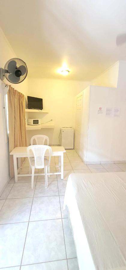 Hotel&Hostal Trinidad La Ceiba Dış mekan fotoğraf